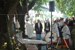 Shinto priest
